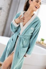 Μπουρνούζι Μακρύ Με Κουκούλα Guy Laroche Monogram Ocean - Image 5