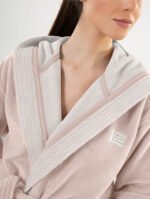 Μπουρνούζι Μακρύ Με Κουκούλα Guy Laroche Monogram Pudra - Image 4