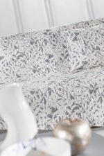 Ριχτάρι Τριθέσιου 180×300 Guy Laroche Blossom Smoke - Image 4