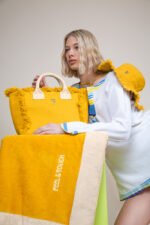 Τσάντα Χειρός 26x24x16 Hand Beach Bag Feel And Touch Caribbean Mustard-Ammos - Image 2