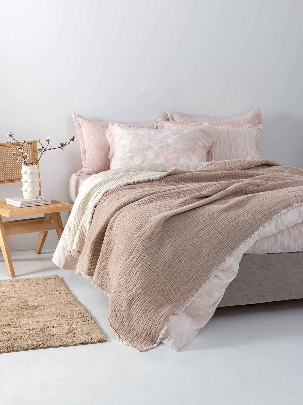 5205857290795_5 Κουβέρτα muslin 170x240 MOUS BEIGE Μπεζ Palamaiki - Image 1