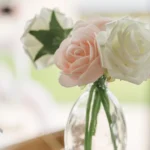 Beauty Home Μπουκέτο με 3 αφρώδη τριαντάφυλλα ροζ ø7×26.5cm - Image 3