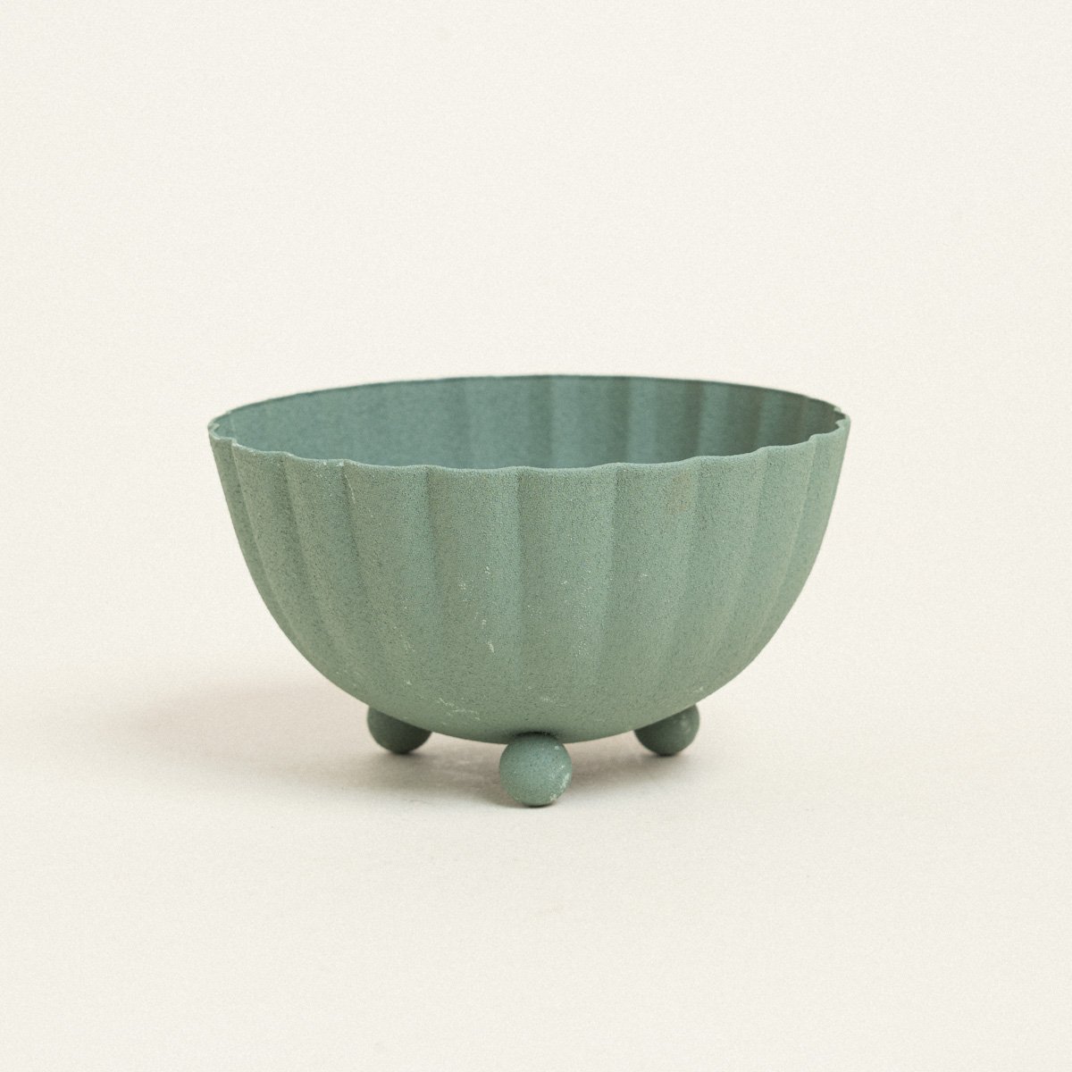 4060706052303 Beauty Home ΜΕΤΑΛΛΙΚΟ ΜΠΩΛ 10 x 6 CM ΧΑΚΙ - Image 1