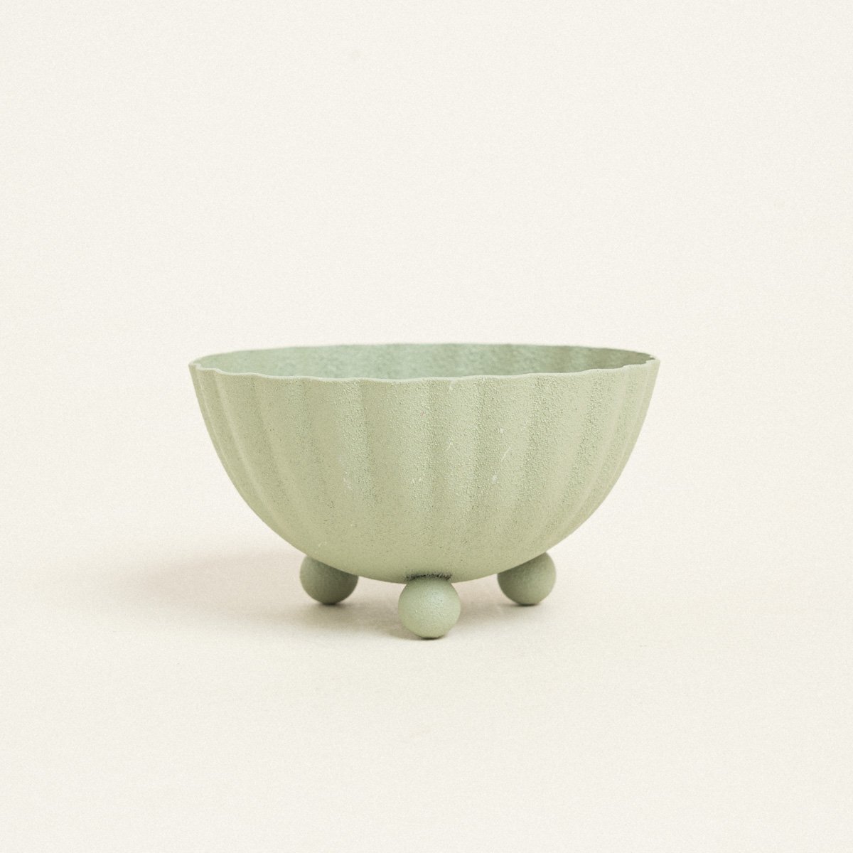 4060706052631 Beauty Home ΜΕΤΑΛΛΙΚΟ ΜΠΩΛ 8 x 5 CM ΒΕΡΑΜΑΝ - Image 1