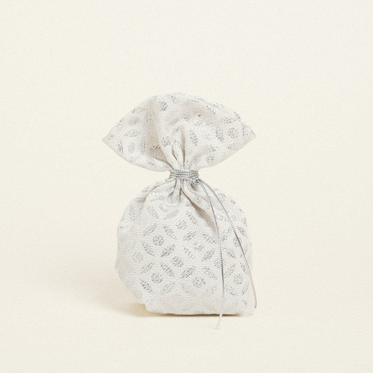 7604f8dd-c8d6-4875-8ec7-ab8a7d4b3e2b Beauty Home ΠΟΥΓΚΙ ΜΕ ΒΑΣΗ 8 x 12 cm ΖΑΚΑΡ ΕΚΡΟΥ-ΑΣΗΜΙ - Image 1