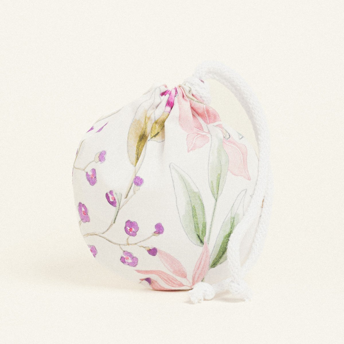 04fe40b9-1671-4282-b7a8-fb515fbcc8ef Beauty Home ΠΟΥΓΚΙ ΟΒΑΛ ΜΕ ΚΟΡΔΟΝΙ 13 x 14 cm ΠΟΠΛΙΝΑ ΑΝΘΗ ΣΕ ΛΙΛΑ ΑΠΟΧΡΩΣΕΙΣ - Image 1