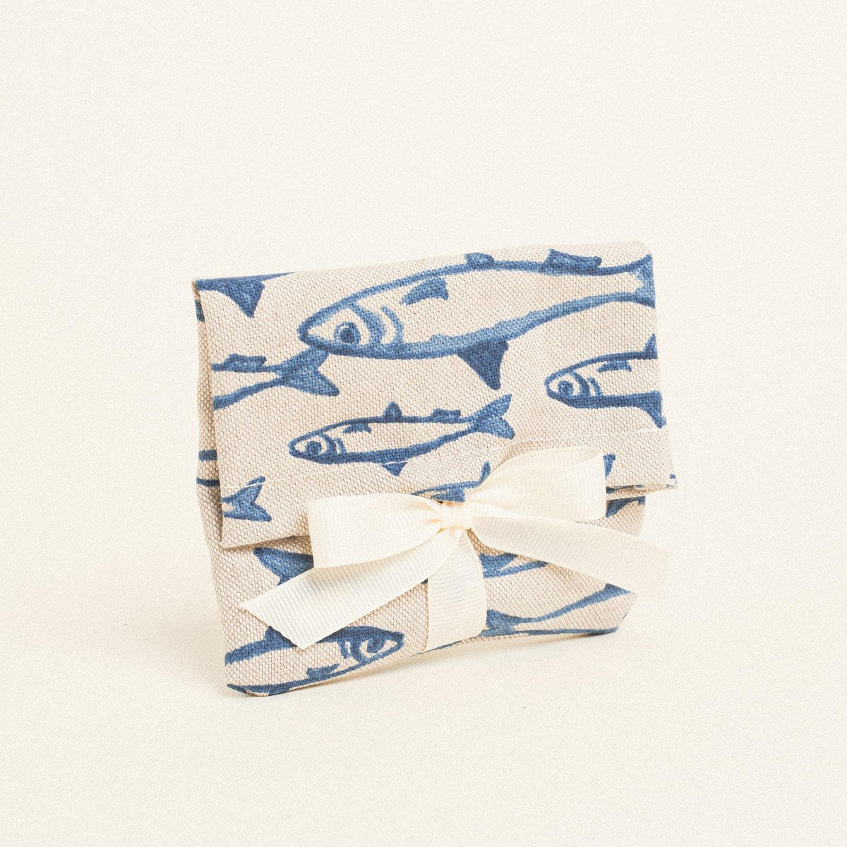 139a95e6-16d2-46ae-91c7-23bcea6d968f Beauty Home ΠΟΥΓΚΙ ΜΕ ΚΟΡΔΕΛΑ 12 x 17 cm ΨΑΡΙΑ ΜΕ ΟΨΗ ΖΩΓΡΑΦΙΣΜΕΝΑ ΣΤΟ ΧΕΡΙ - Image 1