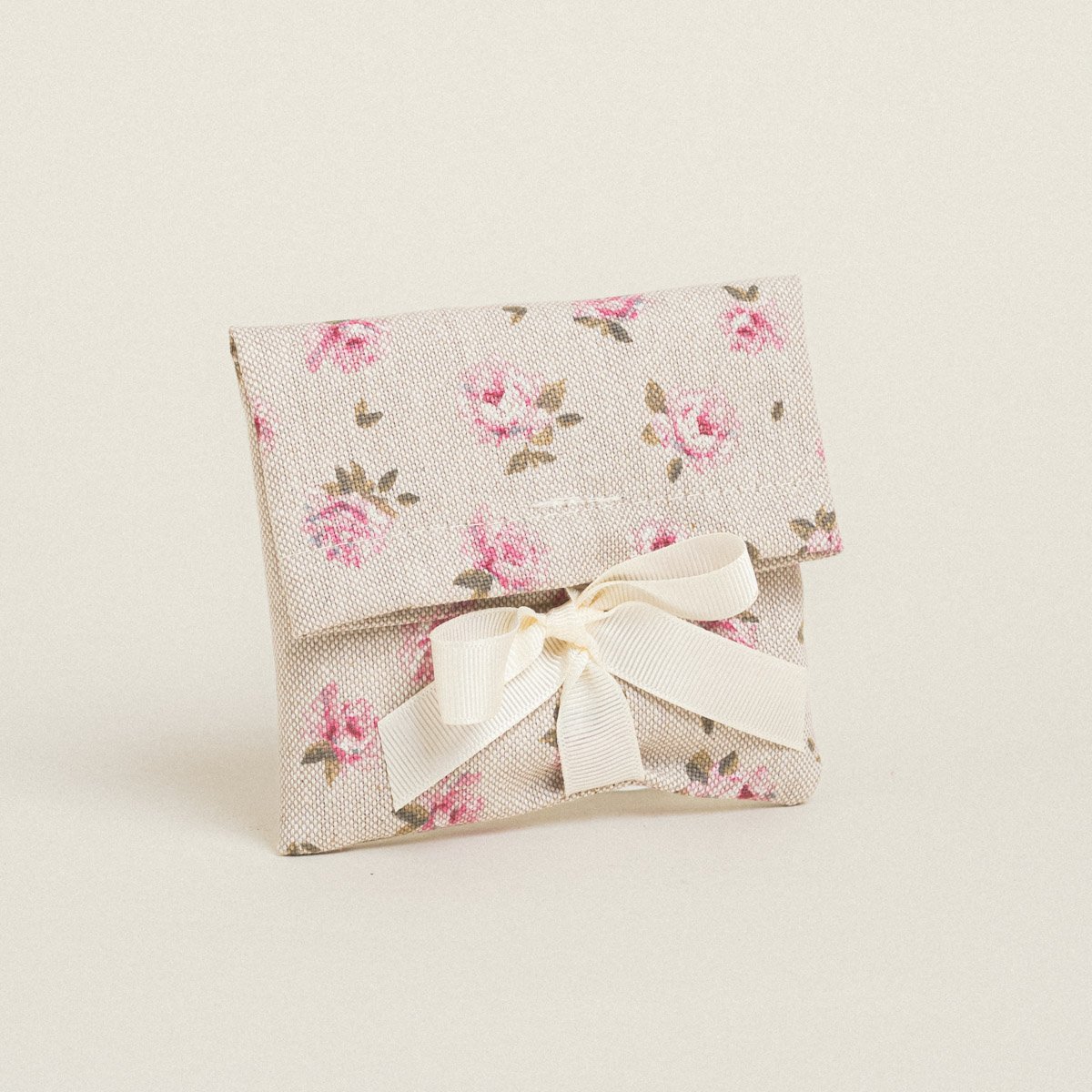 28d84eab-1f8d-4d29-b490-2993396baa0a-3 Beauty Home ΠΟΥΓΚΙ ΜΕ ΚΟΡΔΕΛΑ 12 x 17 cm ΜΙΝΙ ΦΛΟΡΑΛ ΜΠΕΖ - Image 1