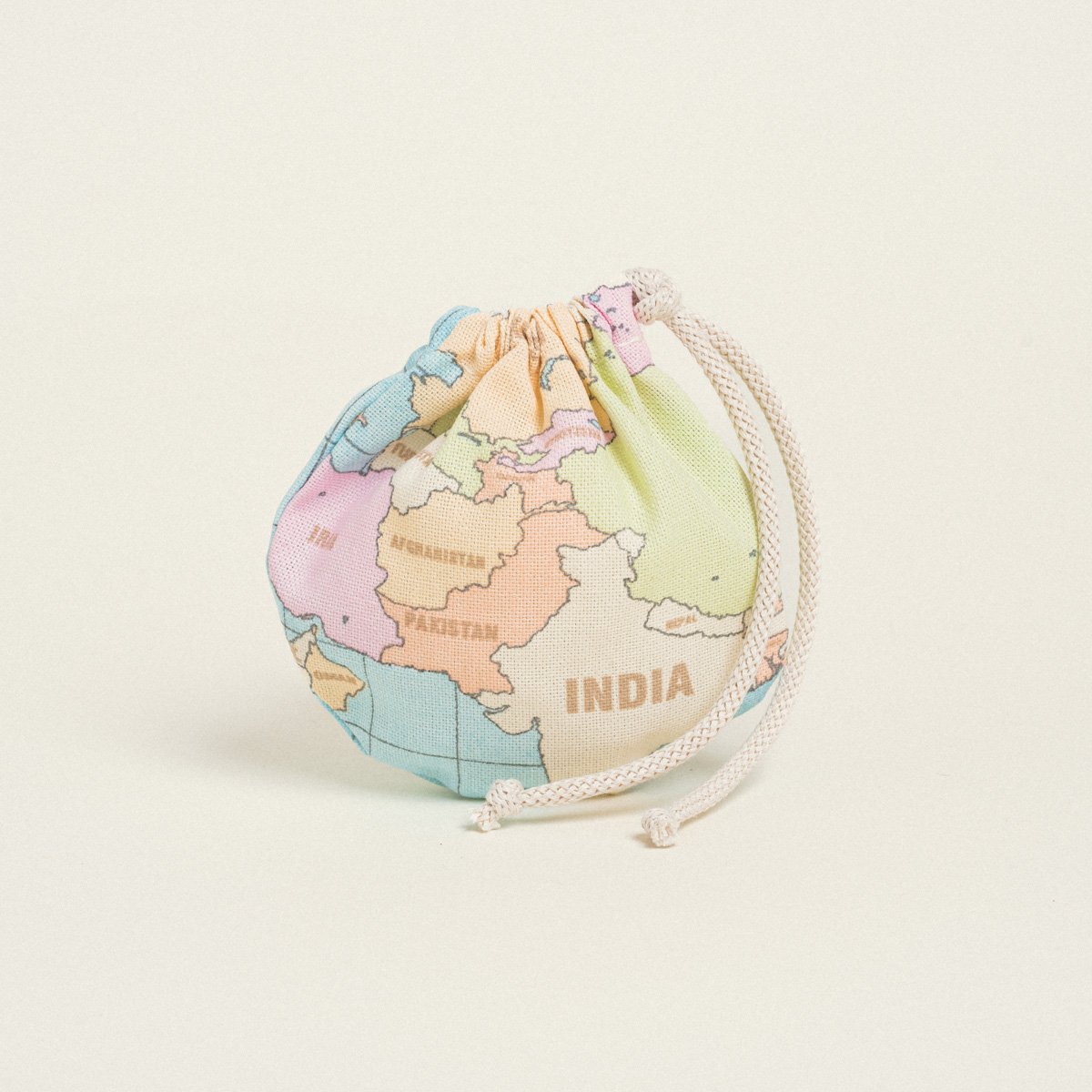 36d0b68e-3a4d-4c73-b988-5e3f111f6d54-3 Beauty Home ΠΟΥΓΚΙ ΟΒΑΛ ΜΕ ΚΟΡΔΟΝΙ 13 x 14 cm ΧΑΡΤΗΣ ΕΓΧΡΩΜΟΣ - Image 1