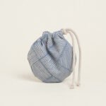 Beauty Home ΠΟΥΓΚΙ ΟΒΑΛ ΜΕ ΚΟΡΔΟΝΙ 13 x 14 cm ΔΙΑΓΩΝΙΕΣ ΓΡΑΜΜΕΣ ΜΠΛΕ