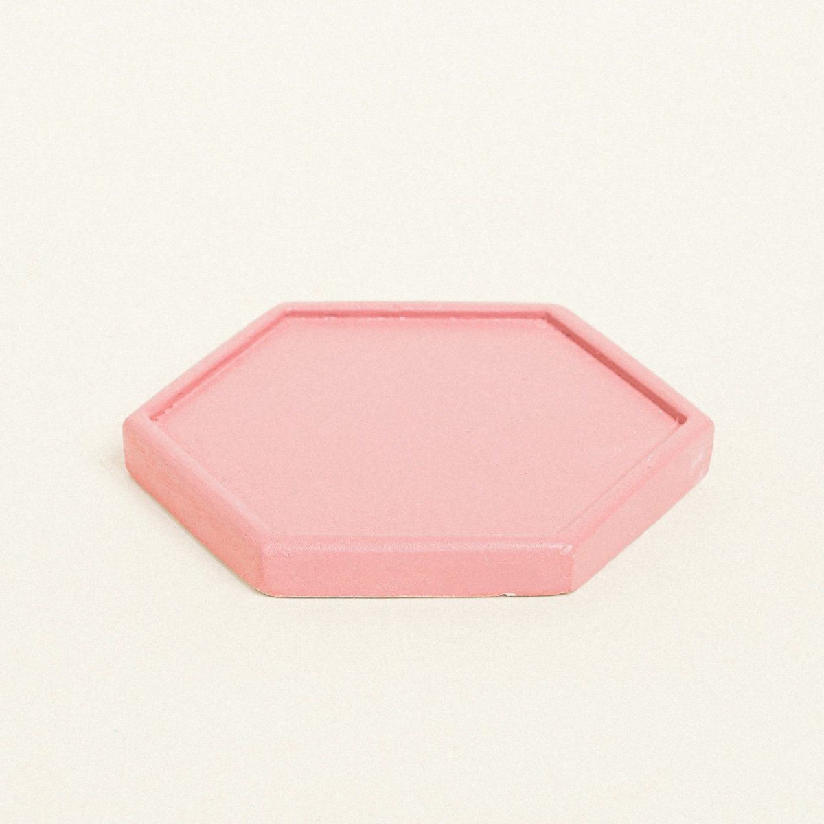 5299999153254-1 Beauty Home ΚΕΡΑΜΙΚΟ ΠΟΛΥΓΩΝΟ ΣΟΥΒΕΡ 9 x 10 X 1,2 cm ΣΑΠΙΟ ΜΗΛΟ - Image 1