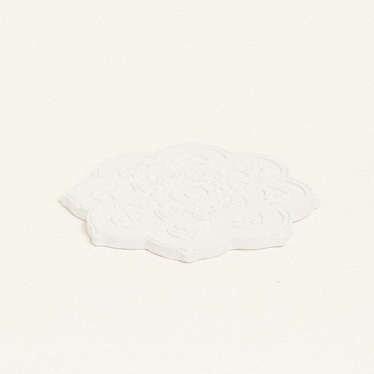 5299999153360-1 Beauty Home ΚΕΡΑΜΙΚΟ ΛΟΥΛΟΥΔΙ ΣΟΥΒΕΡ 10,5 x 11 x 1,2 cm ΛΕΥΚΟ - Image 1