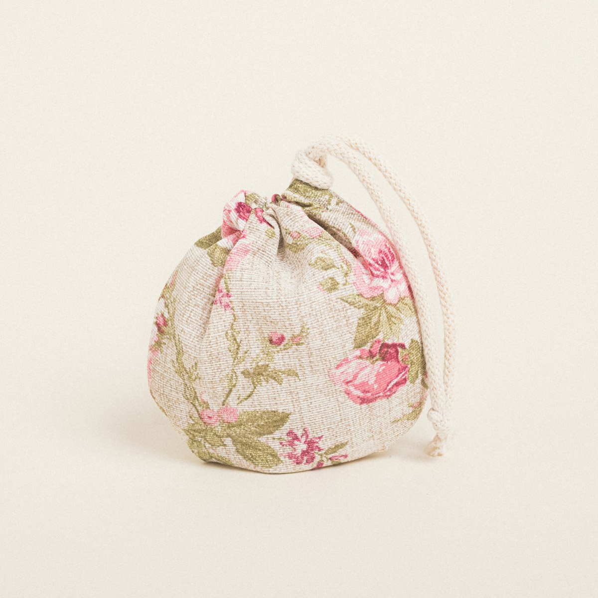 8bd1661d-e70d-46a5-9f07-476062542d53-3 Beauty Home ΠΟΥΓΚΙ ΟΒΑΛ ΜΕ ΚΟΡΔΟΝΙ 13 x 14 cm ΦΛΟΡΑΛ VINTAGE ΜΠΕΖ ΦΟΝΤΟ - Image 1