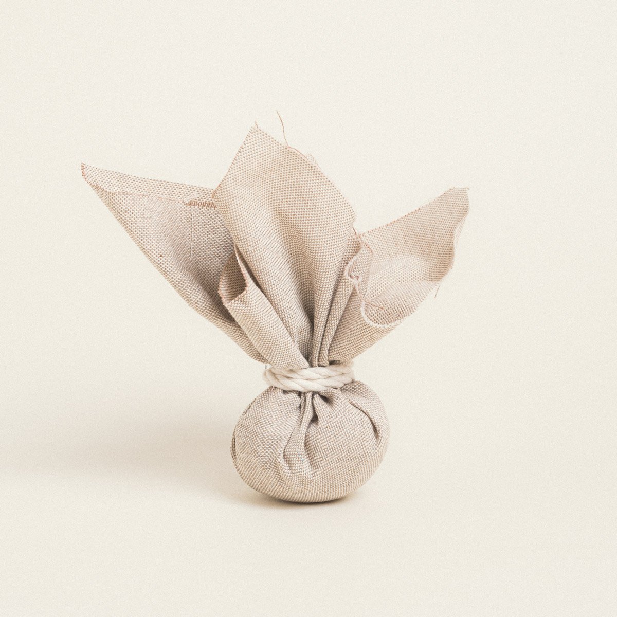 9a90c320-ad47-48ef-8983-2d04be73ffea-3 Beauty Home ΜΑΝΤΗΛΙ 27 x 27 cm ΜΠΕΖ (ΒΑΣΗ ΤΥΠΩΜΑΤΟΣ) - Image 1