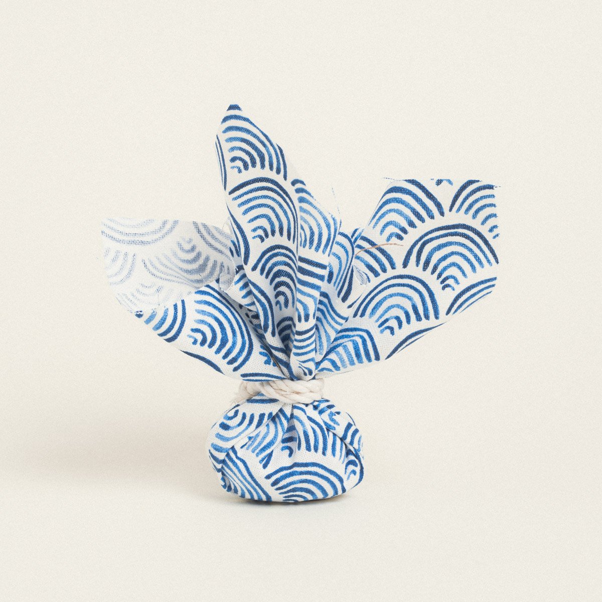 a3121d1f-1061-4ecb-898b-ba47b595716f Beauty Home ΜΑΝΤΗΛΙ 27 x 27 cm ΜΠΛΕ ΚΥΜΑΤΑ - Image 1