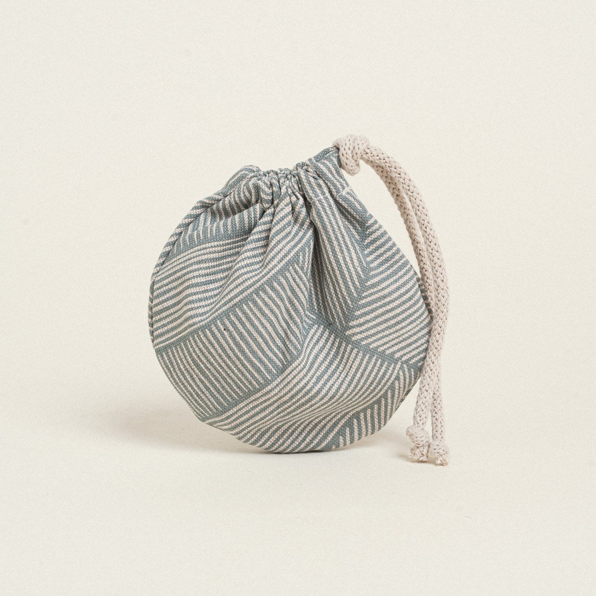 ac780284-79e7-4463-8edb-aeff1912a914-3 Beauty Home ΠΟΥΓΚΙ ΟΒΑΛ ΜΕ ΚΟΡΔΟΝΙ 13 x 14 cm ΔΙΑΓΩΝΙΕΣ ΓΡΑΜΜΕΣ ΛΑΔΙ - Image 1