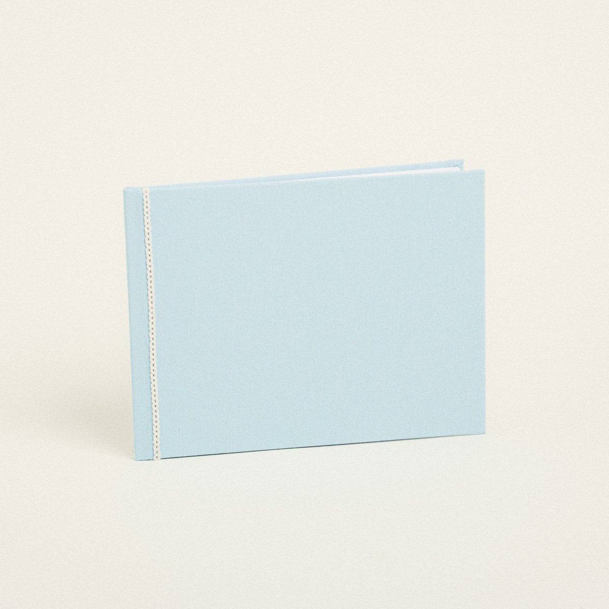 dd573c2f-b458-41e6-895a-528ed890da2f Beauty Home ΒΙΒΛΙΟ ΕΥΧΩΝ ΜΟΝΟΧΡΩΜΟ PREMIUM ΓΑΛΑΖΙΟ ΠΛΑΓΙΟ 20,5 x 27,5 cm - Image 1