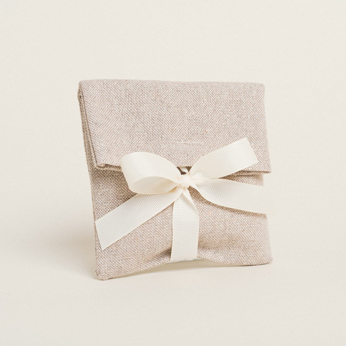 f6c142db-9015-48ef-9e73-8dce8cf590dd-3 Beauty Home ΠΟΥΓΚΙ ΜΕ ΚΟΡΔΕΛΑ 12 x 17 cm ΜΠΕΖ ΧΡΥΣΟ LUREX - Image 1