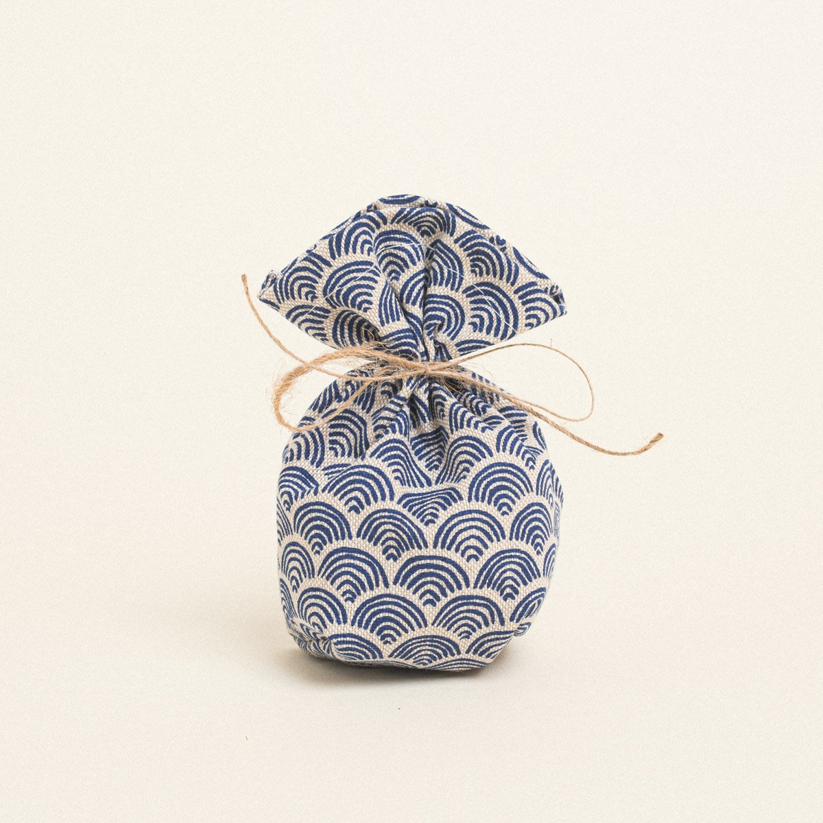 fe5f835c-e6d8-4df6-b75a-05f6e91f67c4 Beauty Home ΠΟΥΓΚΙ ΜΕ ΒΑΣΗ 8 x 12 cm ΜΙΝΙ ΜΠΛΕ ΚΥΜΑΤΑ - Image 1