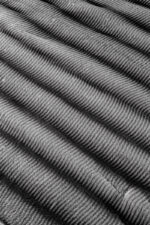 Γούνινη Κουβέρτα UltraSoft King SIze 260×240 Guy Laroche Gazelle Black - Image 4