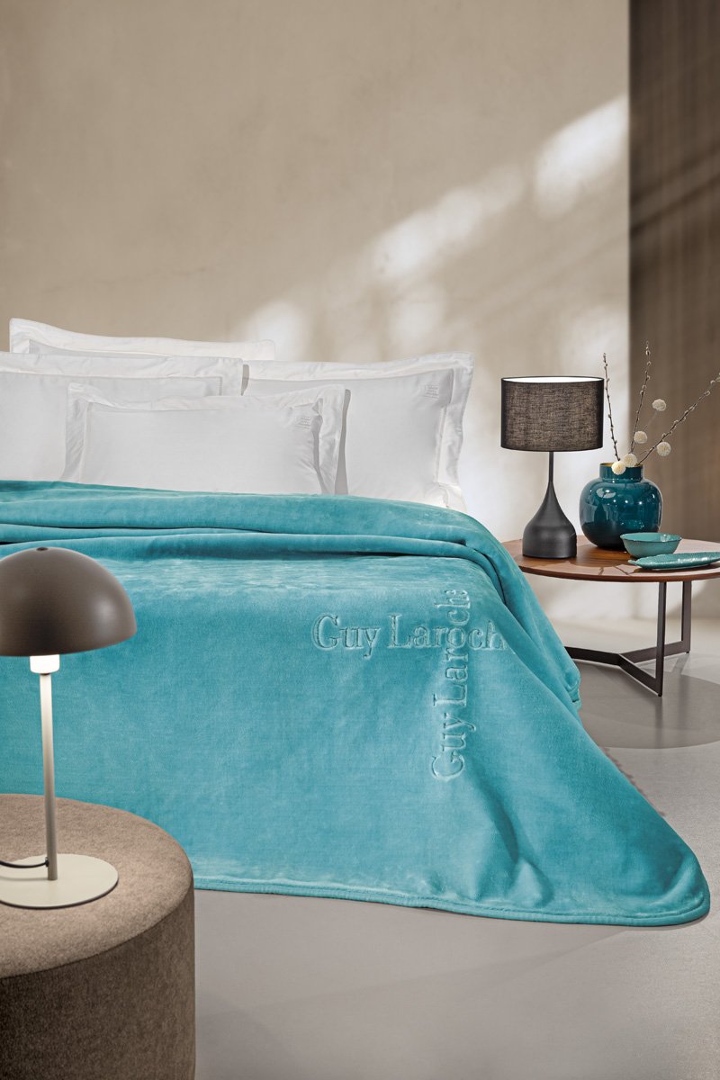 1113086225004 Κουβέρτα Βελουτέ 160×220 Μονή Guy Laroche Logo Petrol - Image 1