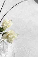 Τραπεζομάντηλο 160×260 Guy Laroche Attitude White - Image 2