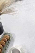 Τραπεζομάντηλο 160×260 Guy Laroche Blast White - Image 2