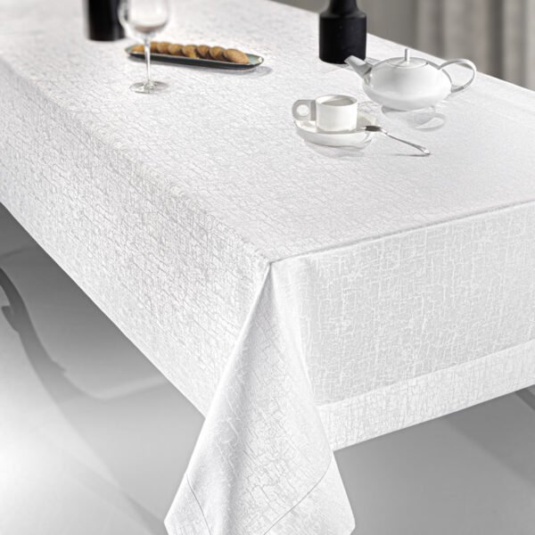 Τραπεζομάντηλο 160×320 Guy Laroche Blast White