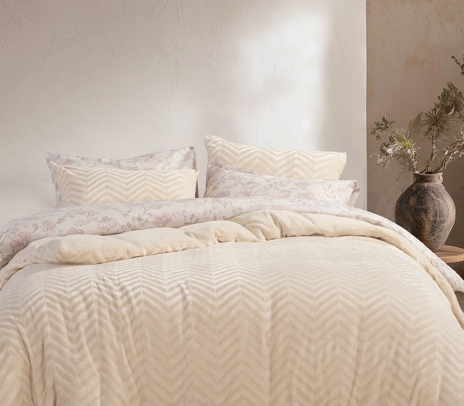 5205495618074 Σετ Παπλωματοθήκη Υπέρδιπλη Fleece 220×240 Nef Nef Carmen Ecru - Image 1