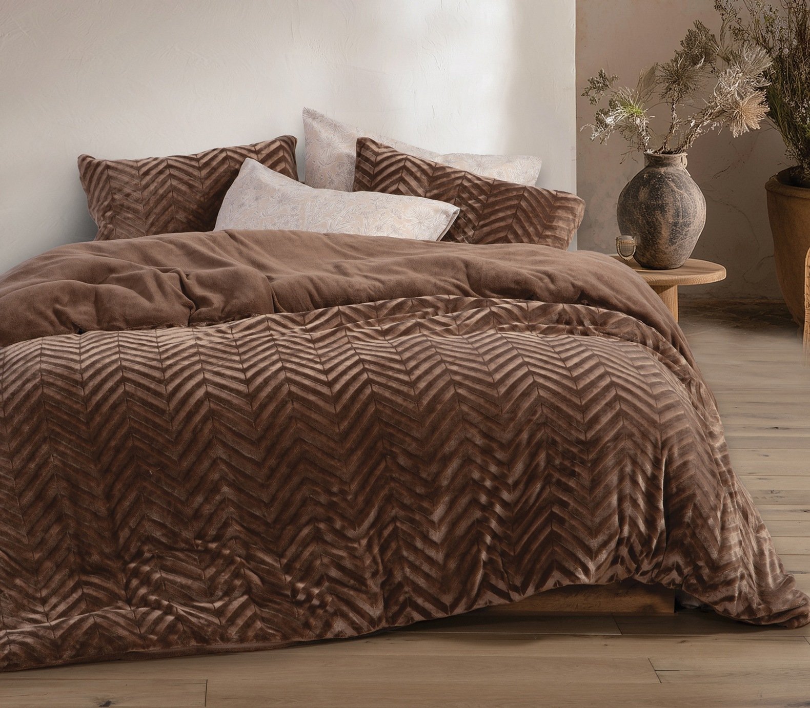 5205495618081 Σετ Παπλωματοθήκη Υπέρδιπλη Fleece 220×240 Nef Nef Carmen Mocca - Image 1