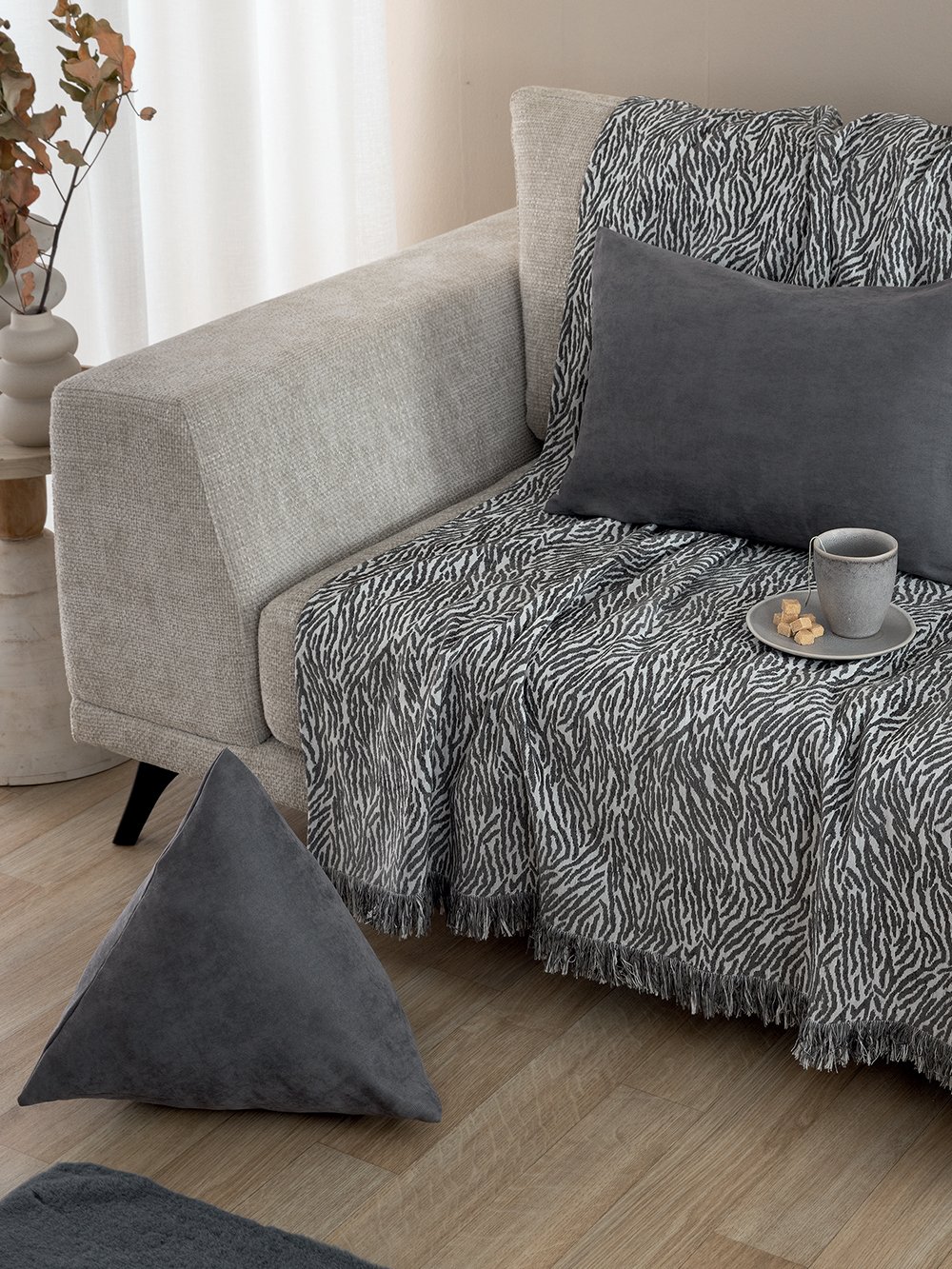 5205857303365_2 Διακοσμητική μαξιλαροθήκη με γέμιση 43x43x43 AS104 GREY Γκρι Palamaiki - Image 1