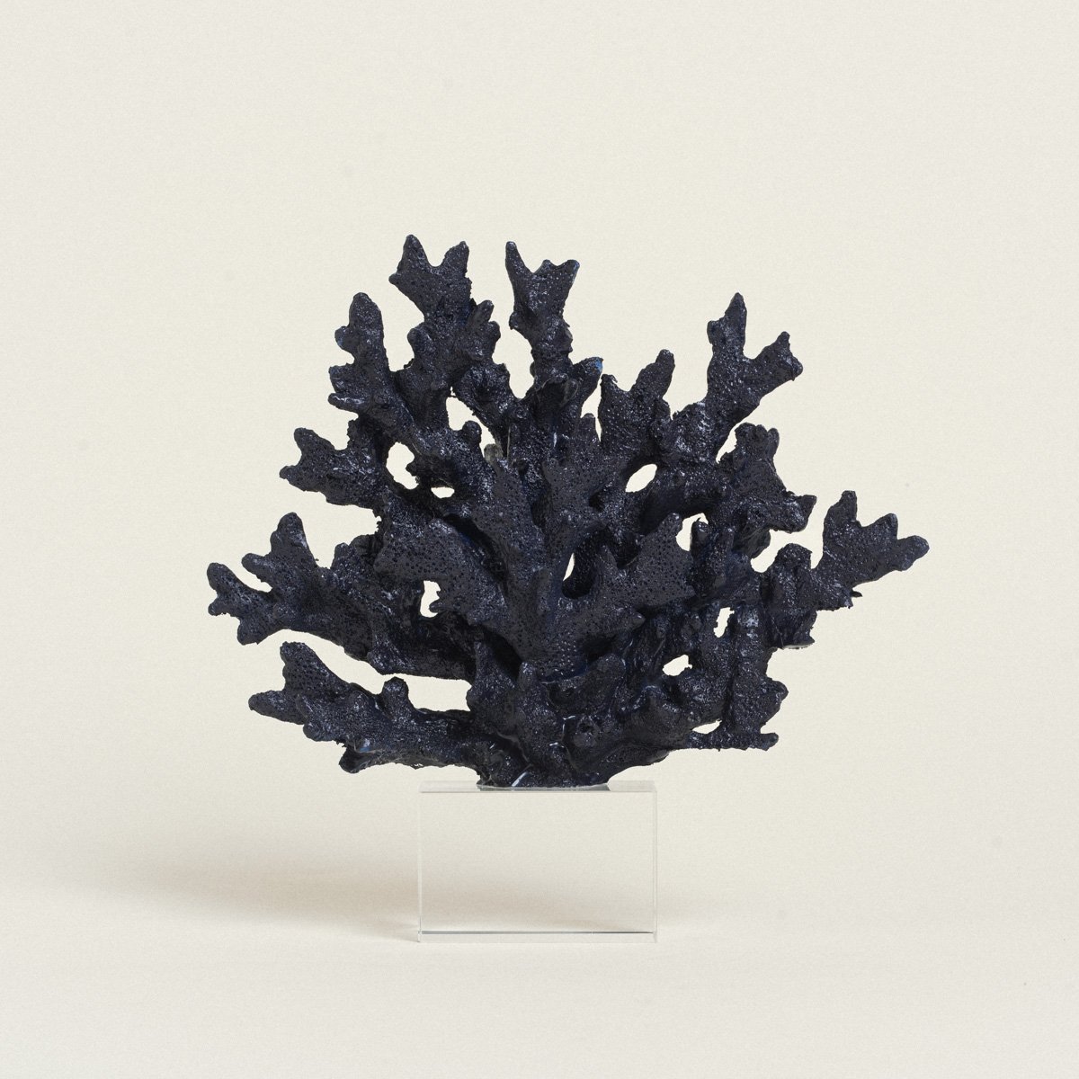 5299999121772 Beauty Home ΚΟΡΑΛΙ ΣΚ. ΜΠΛΕ ΜΕ ΒΑΣΗ PLEXI GLASS 24 x 24 cm - Image 1