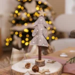 Beauty Home Δέντρο με Αστέρι σε Ξύλινη Βάση, Τσόχα Ταμπά και Λευκή Κεντητή Διακόσμηση 21 x 7,5 cm - Image 2