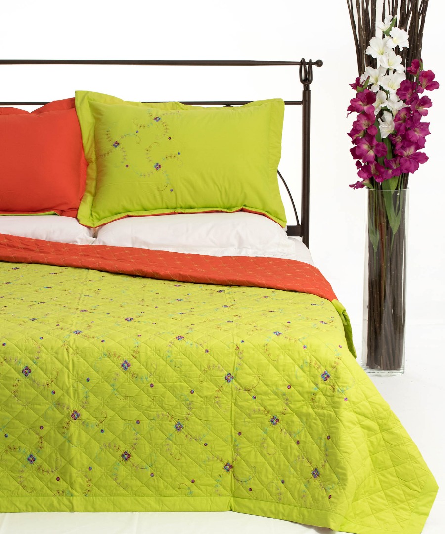 024laxanib ΚΟΥΒΕΡΛΙ σετ (220cm x 240cm + 2 x 50cm x 70cm) 024 λαχανί SilkFashion - Image 1