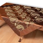 Σατέν τραπεζοκαρέ 1028 (130cm x 130cm) καφέ SilkFashion