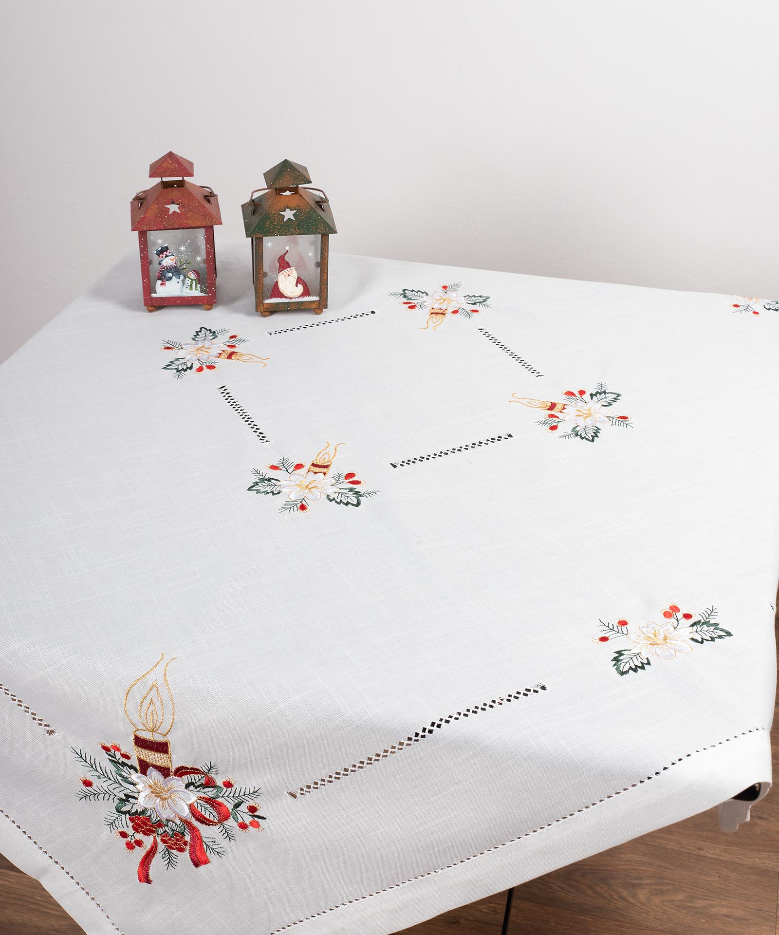 1538-1539-3 χριστουγεννιάτικο τραπεζομάντηλο ( 180cm x 180cm) 1538-1539 SilkFashion - Image 1