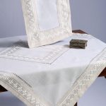 Τραπεζομάντηλο 17056 (135cm x 135cm) άμμου SilkFashion