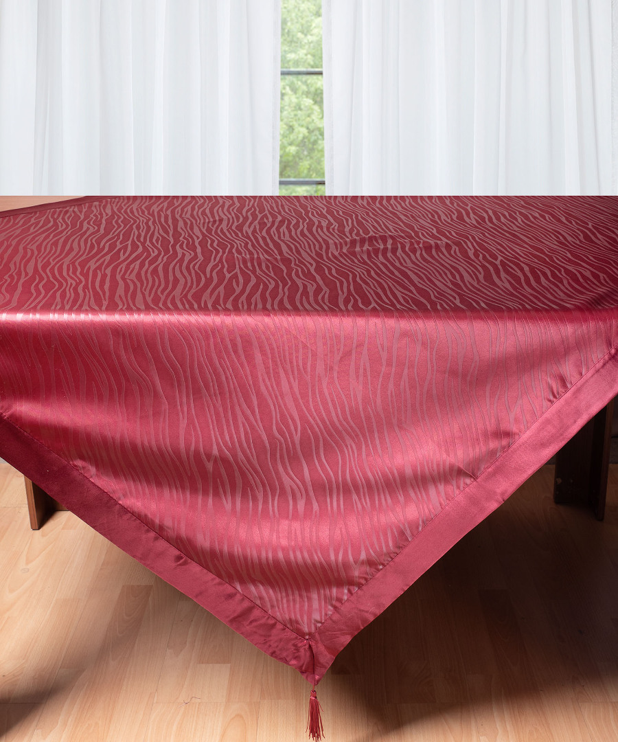 2009bornto-1 Σατέν τραπεζομάντηλο 2009 (160cm x 220cm) μπορντώ SilkFashion - Image 1