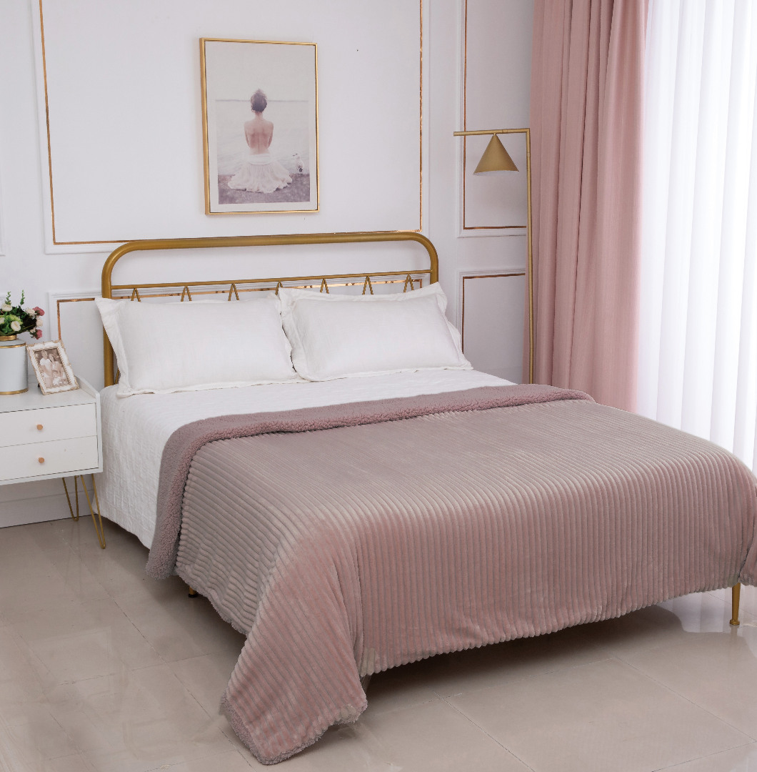 22拼-2-1 Κουβέρτα με sherpa kotle (220cm x 240cm) syklamen SilkFashion - Image 1