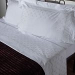 ΧΕΙΡΟΠΟΙΗΤΟ ΣΕΝΤΟΝΙ ΜΕ ΚΕΝΤΗΜΑ 2806A ΤΕΣΣΑΡΩΝ ΤΕΜΑΧΙΩΝ (225CM X 270CM) ΛΕΥΚΟ ΡΟΖ SilkFashion