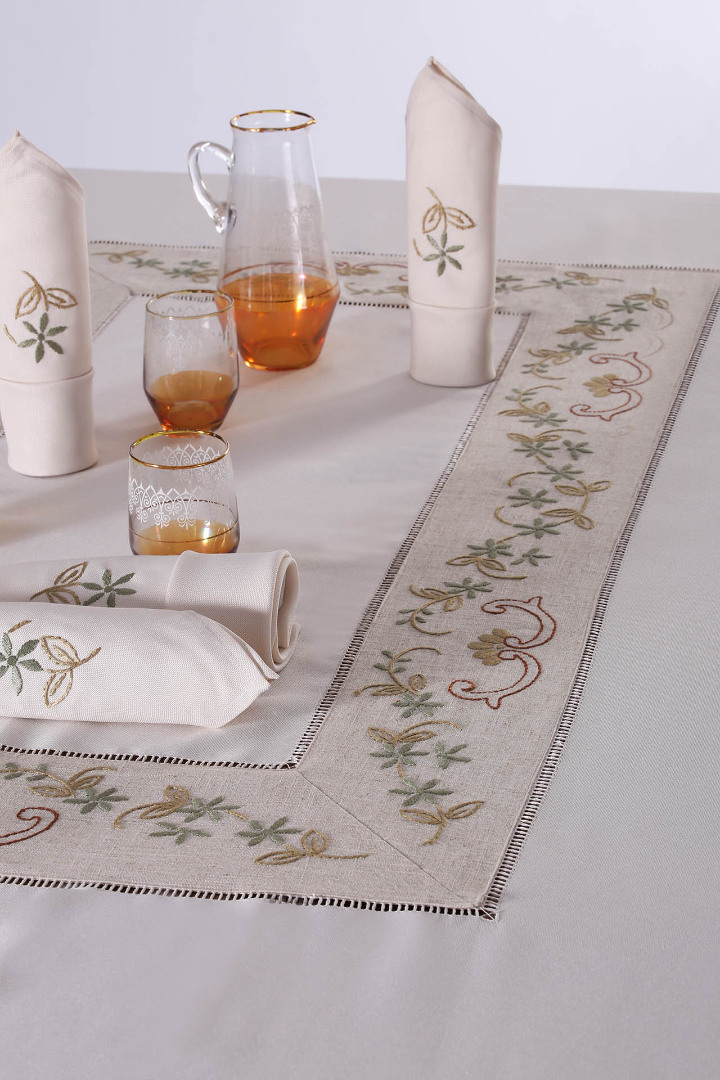 309 Χειροποίητο τραπεζομάντηλο 309 (170cm x 170cm) SilkFashion - Image 1