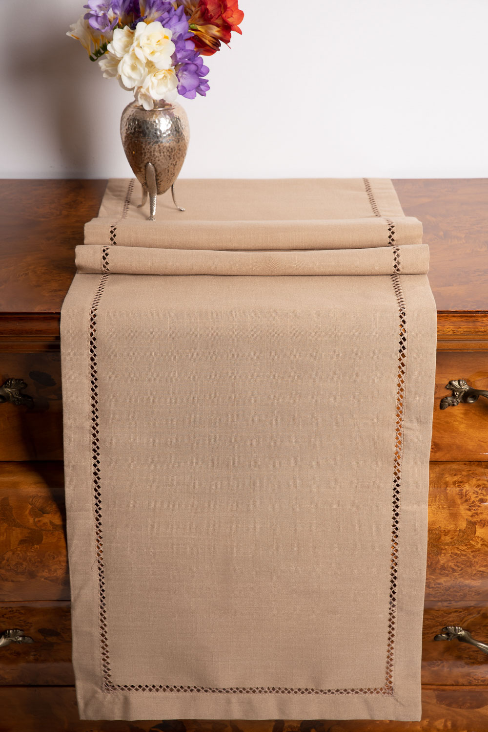 3096mpez-5 τραπεζομάντηλα (160cm x 250cm) 3096 μπεζ SilkFashion - Image 1