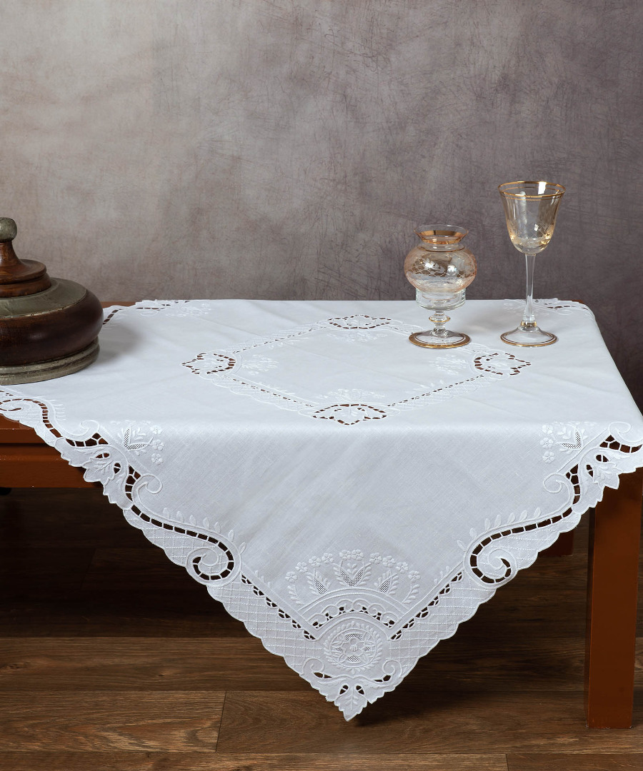 461-4 Χειροποίητο πετσετάκι 461 (60cm x 60cm) λευκό SilkFashion - Image 1