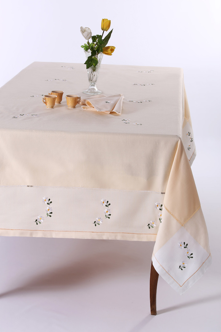 589bkitrino Τραπεζομάντηλο 589b (170cm x 270cm) κίτρινο SilkFashion - Image 1