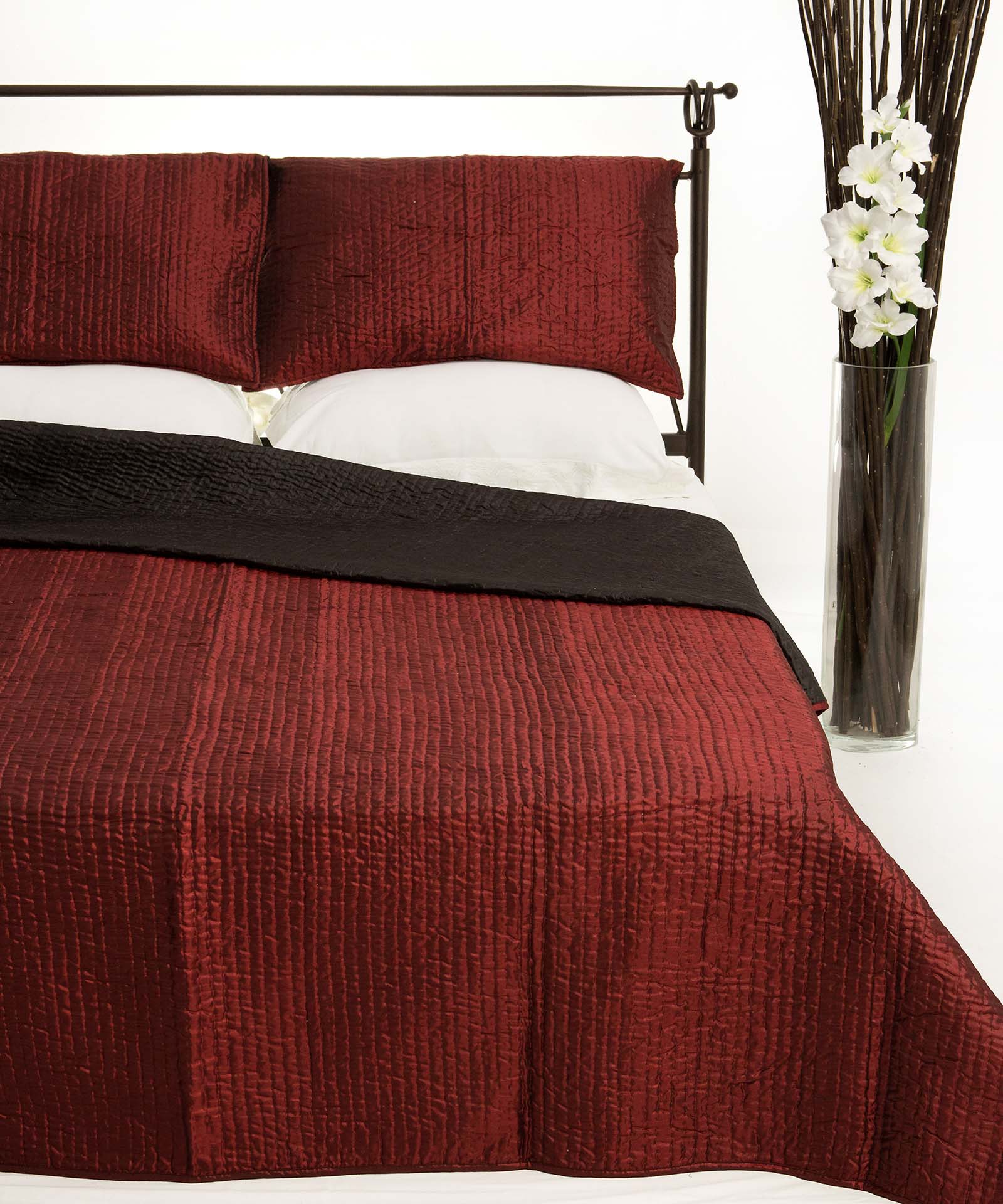 6330borntob ΚΟΥΒΕΡΛΙ σετ (220cm x 240cm + 2 x 50cm x 70cm) 6330 μπορντώ SilkFashion - Image 1