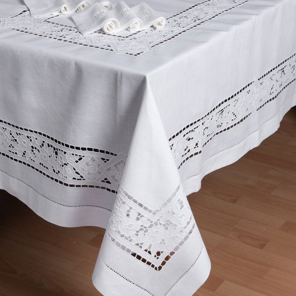 Χειροποίητο τραπεζομάντηλο (122cm x 168cm) 682 SilkFashion