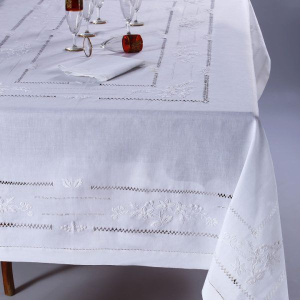 Χειροποίητο τραπεζομάντηλο 717 (170cm x 270cm) λευκό SilkFashion