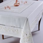 Χειροποίητο τραπεζομάντηλο 8302 (170cm x 270cm) λευκό SilkFashion