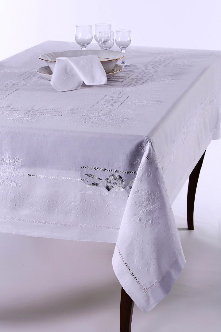 JX57Bw Χειροποίητο τραπεζομάντηλο JX57B (170cm x 220cm) λευκό SilkFashion - Image 1