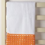 Πετσέτα Προσώπου (50cm x 100cm) με δαντέλα λευκό/πορτοκαλί SilkFashion